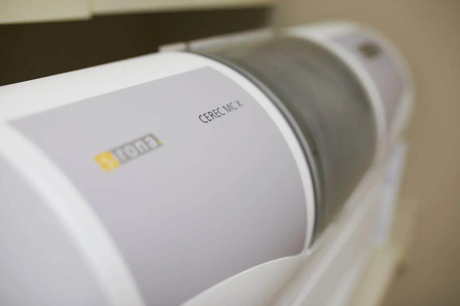 CEREC Same-Day Crowns at Southeastern Dental Care in Lakeville, MA
